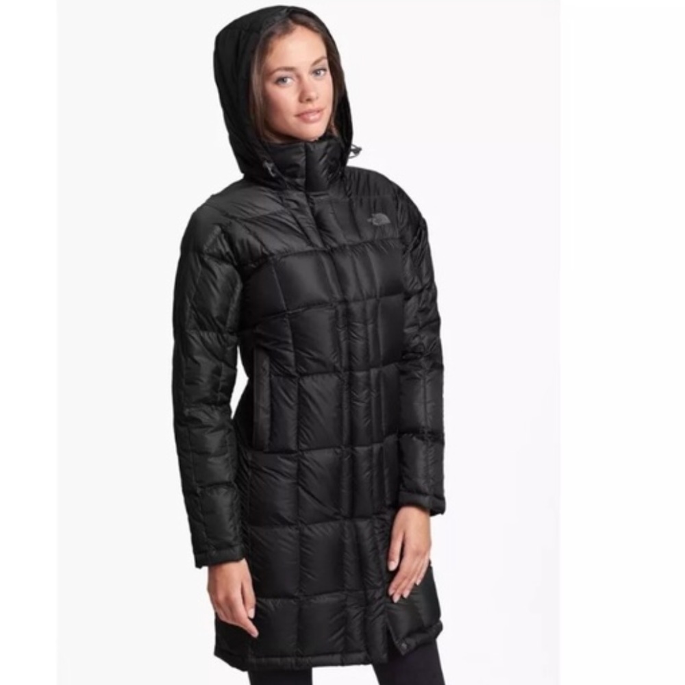 Women’s North Face down parka